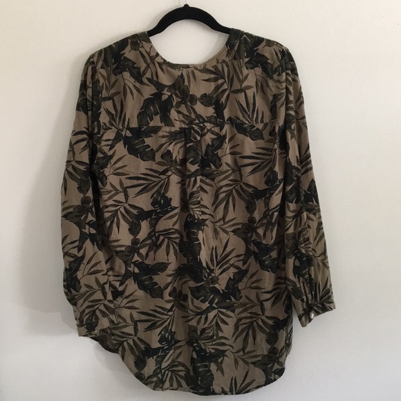 Leafy Blouse - Picture 3 of 3